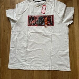 Marvel Graphic Tee XL | White T-Shirt with Comic Logo Print Superhero Style ✨